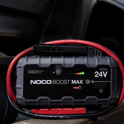 NOCO 3000 Amp UltraSafe Lithium Jump Starter - Solar chargex